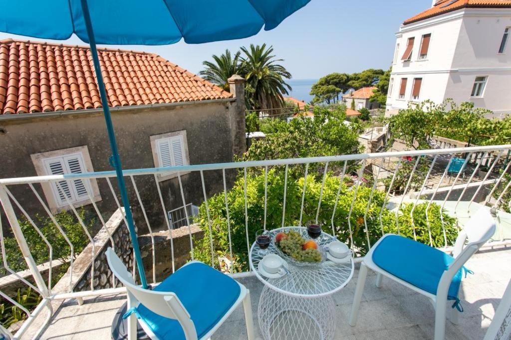 Apartment & Room Cvita Дубровник Екстериор снимка