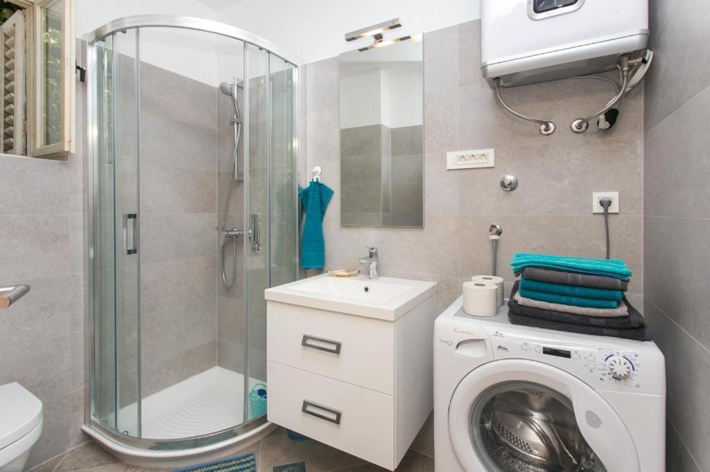 Apartment & Room Cvita Дубровник Екстериор снимка