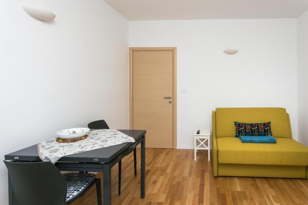 Apartment & Room Cvita Дубровник Екстериор снимка