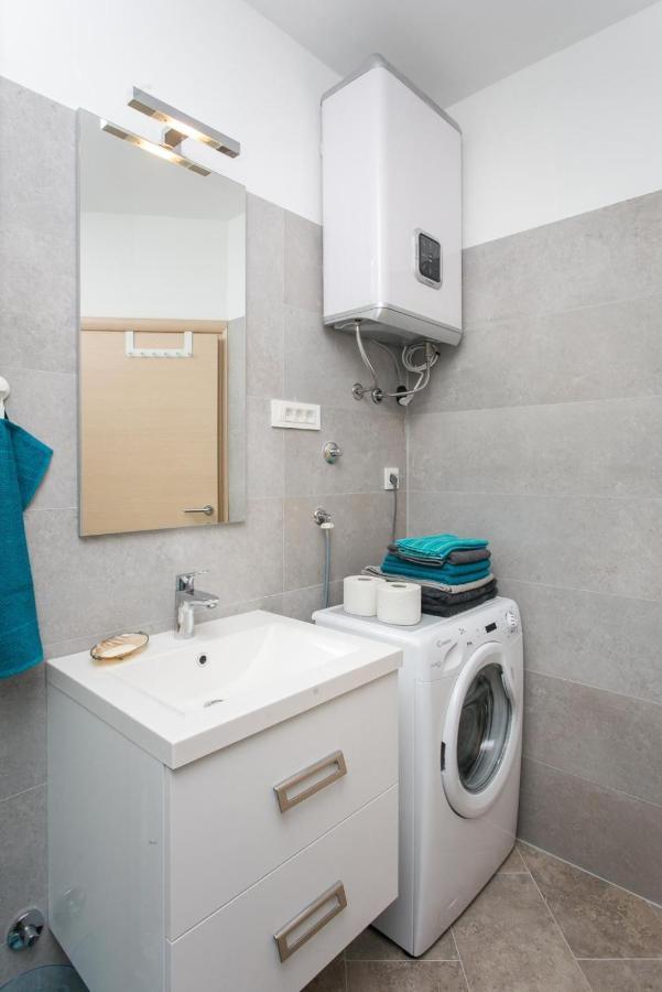 Apartment & Room Cvita Дубровник Екстериор снимка