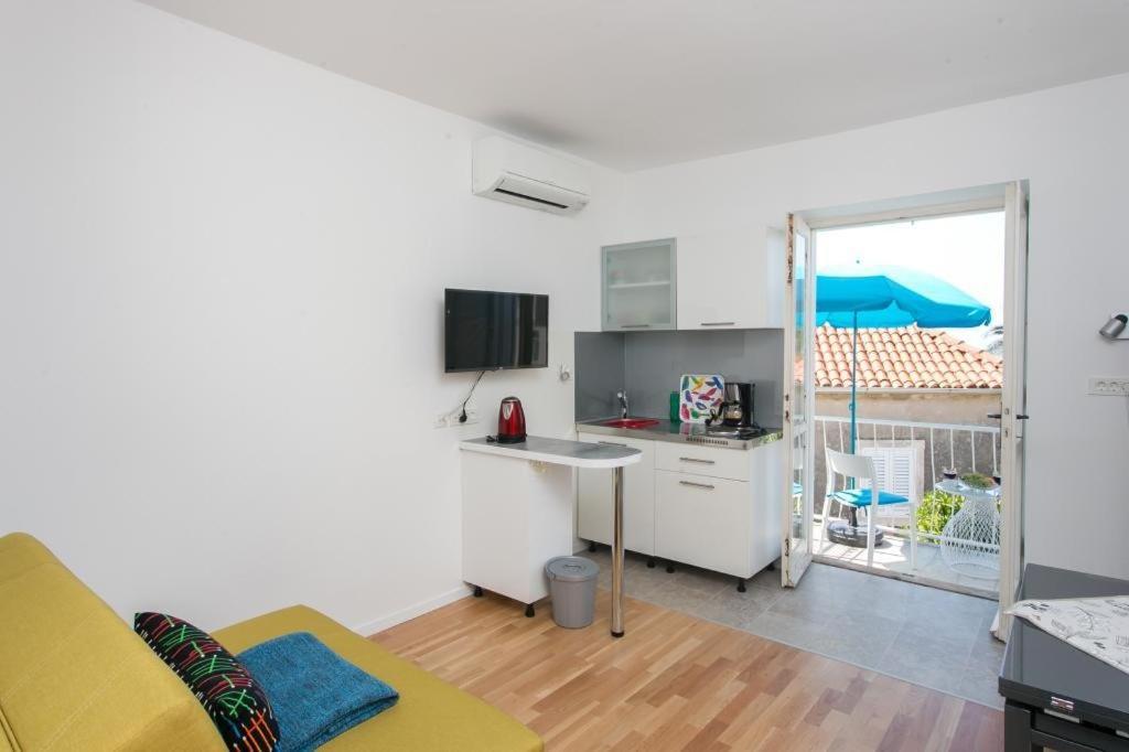 Apartment & Room Cvita Дубровник Екстериор снимка