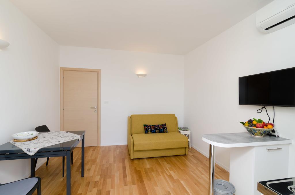 Apartment & Room Cvita Дубровник Екстериор снимка