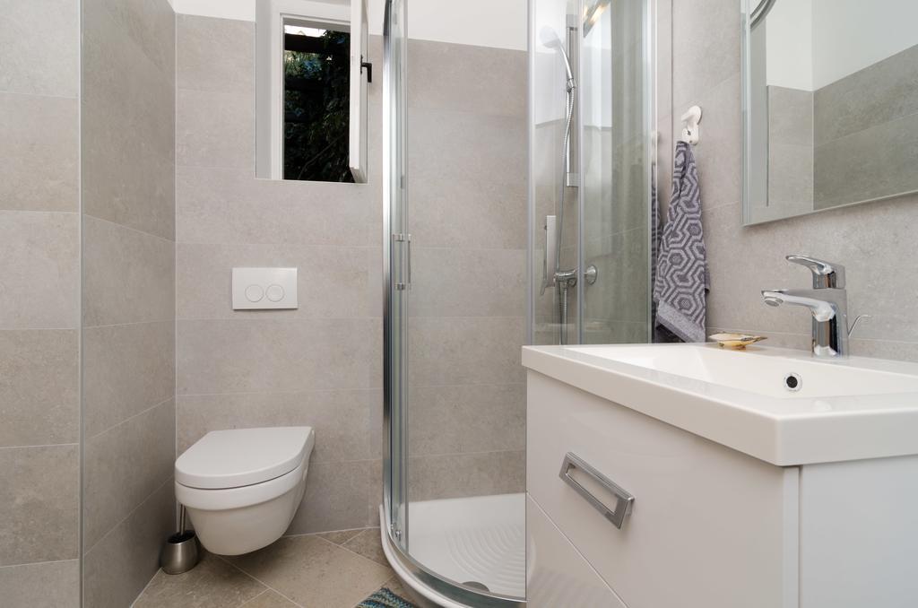 Apartment & Room Cvita Дубровник Екстериор снимка